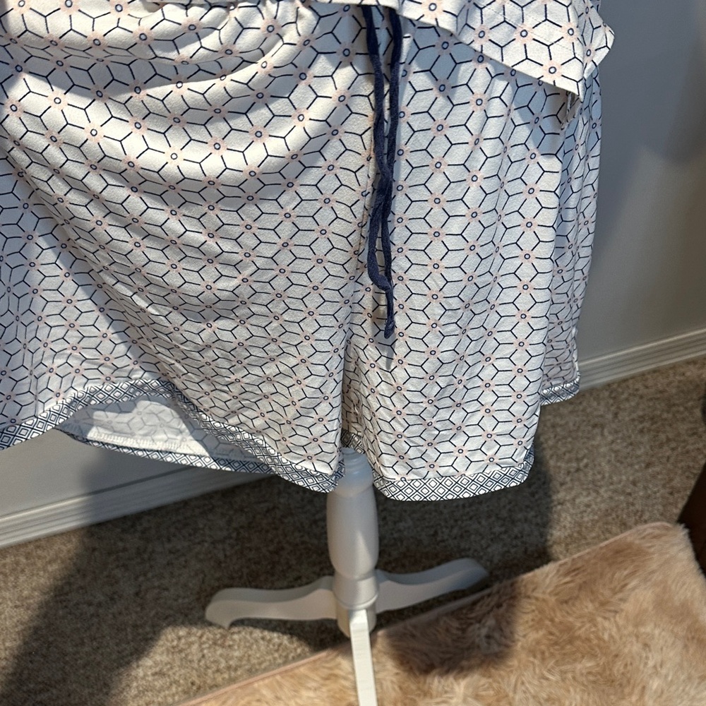 Chic Geometric Print Pajama Set - Picture 5 of 7